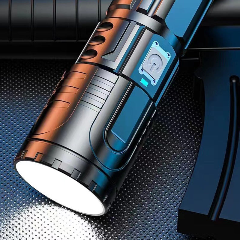 Zoom bright flashlight